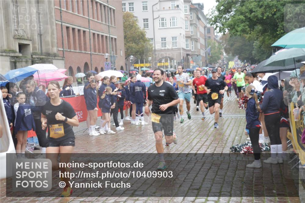 13.09.2026 - Kiel Lauf Yannick Fuchs http://msf.ph/oto/10409903 13.09.2026 10:40:41 Ziel 337, 393, 837, 1037, 1603, 1985, 2052, 2096, 3339, 3524, 5018, 5086, 5473, 5846, 6397, 6632, 6635, 6709, 7499, 7537, 7636, 7931, 8200, 8338, 8414, 8773, 8868, 10919, 11229, 11266, 11598, 11668, 11697, 11715, 11839, 12017, 12026, 12122, 12194, 12568, 338, 529, 1096, 1123, 1125, 1408, 1422, 1434, 1475, 1793, 1810, 1874, 2145, 2313, 2844, 2942, 4374, 4442, 4457, 4688, 5029, 5473, 5568, 6100, 7081, 7156, 7165, 7522, 7587, 7984, 8168, 8187, 9086, 3415, 3841 meine-sportfotos.de