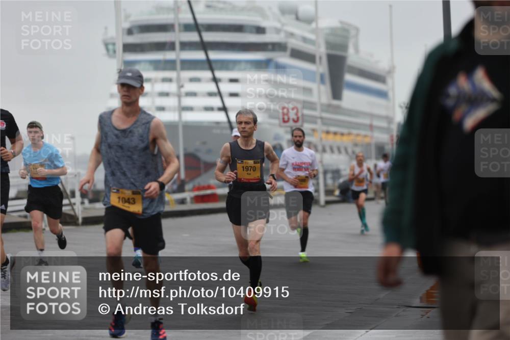 13.09.2026 - Kiel Lauf Andreas Tolksdorf http://msf.ph/oto/10409915 13.09.2026 11:42:44 Kiellinie 1043, 33, 3, 1970 meine-sportfotos.de