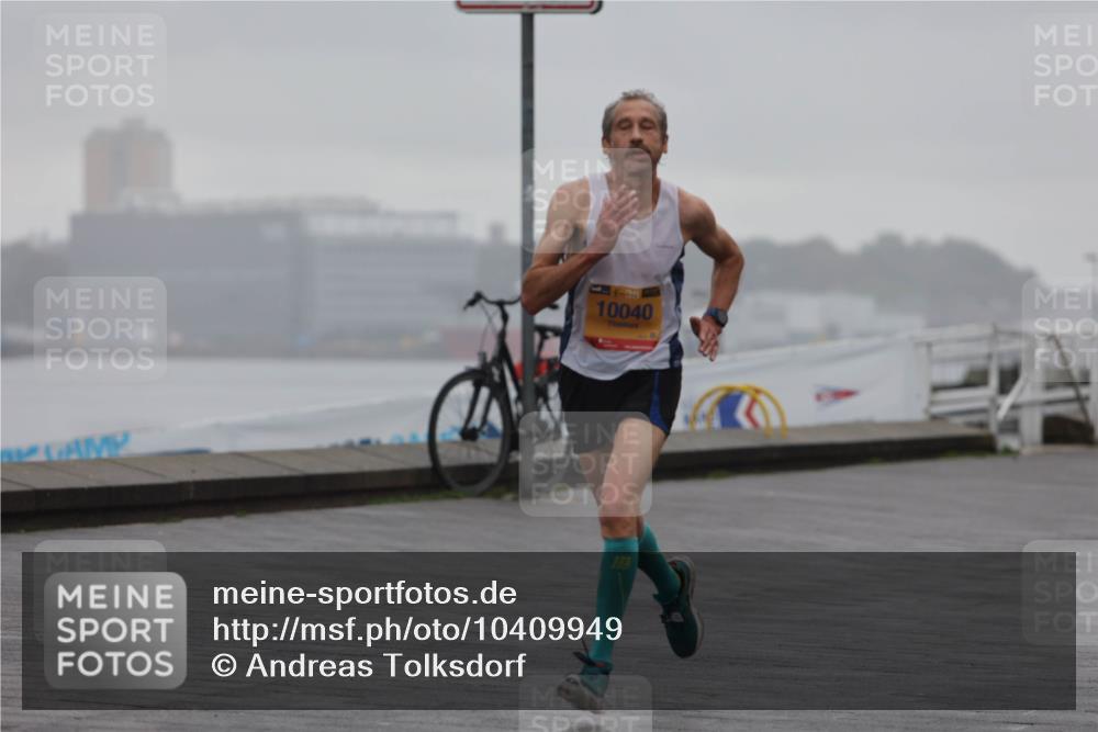 13.09.2026 - Kiel Lauf Andreas Tolksdorf http://msf.ph/oto/10409949 13.09.2026 11:42:55 Kiellinie 10040 meine-sportfotos.de