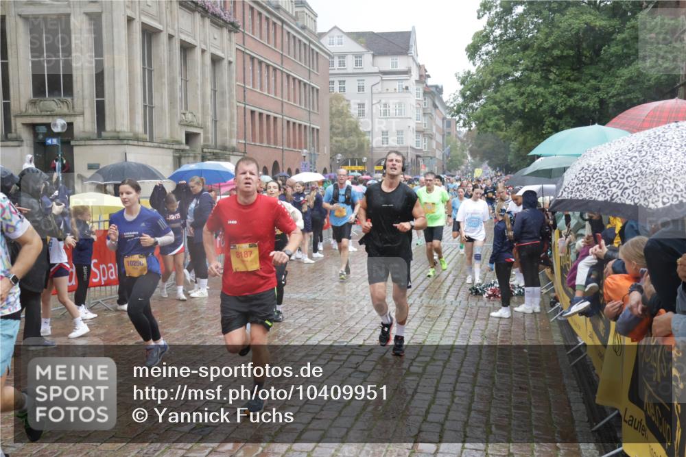 13.09.2026 - Kiel Lauf Yannick Fuchs http://msf.ph/oto/10409951 13.09.2026 10:40:46 Ziel 337, 393, 837, 1037, 1603, 2052, 2096, 2499, 3415, 3524, 3841, 4431, 5086, 6301, 6397, 6504, 6709, 6793, 7499, 7537, 7931, 8200, 8338, 8414, 8435, 8868, 9268, 10919, 11069, 11229, 11266, 11275, 11715, 11839, 12017, 12026, 12122, 12194, 12568, 338, 529, 1096, 1123, 1125, 1408, 1422, 1434, 1475, 1793, 1810, 1874, 1985, 2145, 2313, 2844, 2942, 3339, 4374, 4457, 5018, 5086, 5473, 5568, 5846, 6100, 6632, 6635, 7081, 7156, 7165, 7522, 7537, 7587, 7984, 8168, 8187 meine-sportfotos.de
