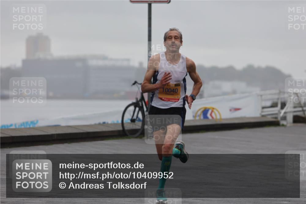 13.09.2026 - Kiel Lauf Andreas Tolksdorf http://msf.ph/oto/10409952 13.09.2026 11:42:55 Kiellinie 38, 10040 meine-sportfotos.de