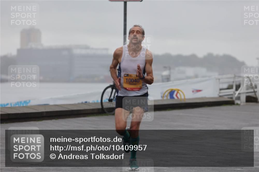 13.09.2026 - Kiel Lauf Andreas Tolksdorf http://msf.ph/oto/10409957 13.09.2026 11:42:55 Kiellinie 10040 meine-sportfotos.de
