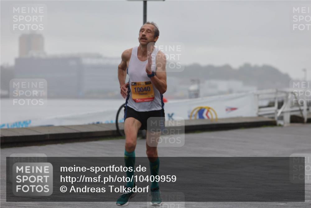 13.09.2026 - Kiel Lauf Andreas Tolksdorf http://msf.ph/oto/10409959 13.09.2026 11:42:55 Kiellinie 39, 10040 meine-sportfotos.de
