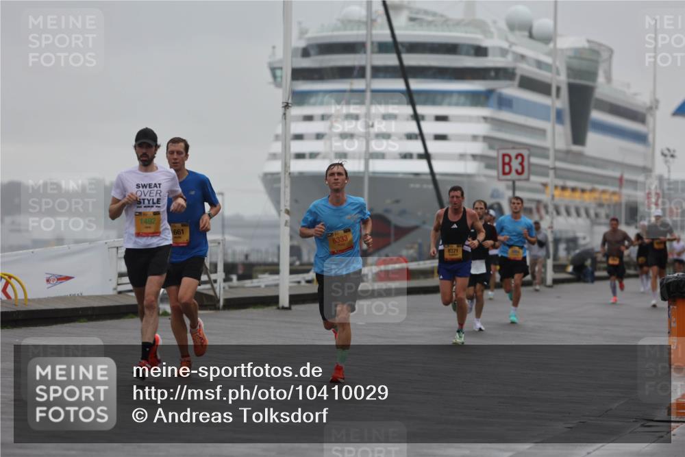 13.09.2026 - Kiel Lauf Andreas Tolksdorf http://msf.ph/oto/10410029 13.09.2026 11:43:00 Kiellinie 1492, 661, 6333, 8371, 3, 81 meine-sportfotos.de