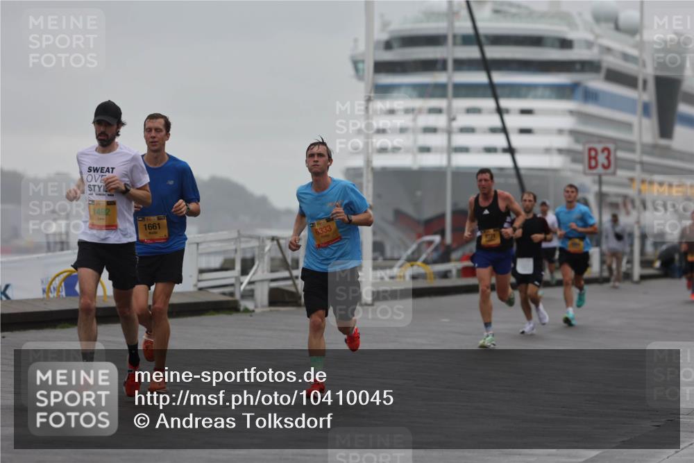 13.09.2026 - Kiel Lauf Andreas Tolksdorf http://msf.ph/oto/10410045 13.09.2026 11:43:01 Kiellinie 1492, 1661, 39, 6333, 3 meine-sportfotos.de