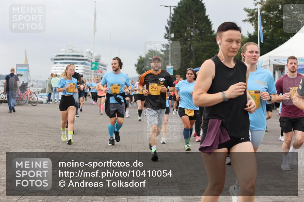 13.09.2026 - Kiel Lauf Andreas Tolksdorf http://msf.ph/oto/10410054 13.09.2026 10:01:20 Kiellinie 752, 1289, 2579, 6777, 38, 62 meine-sportfotos.de