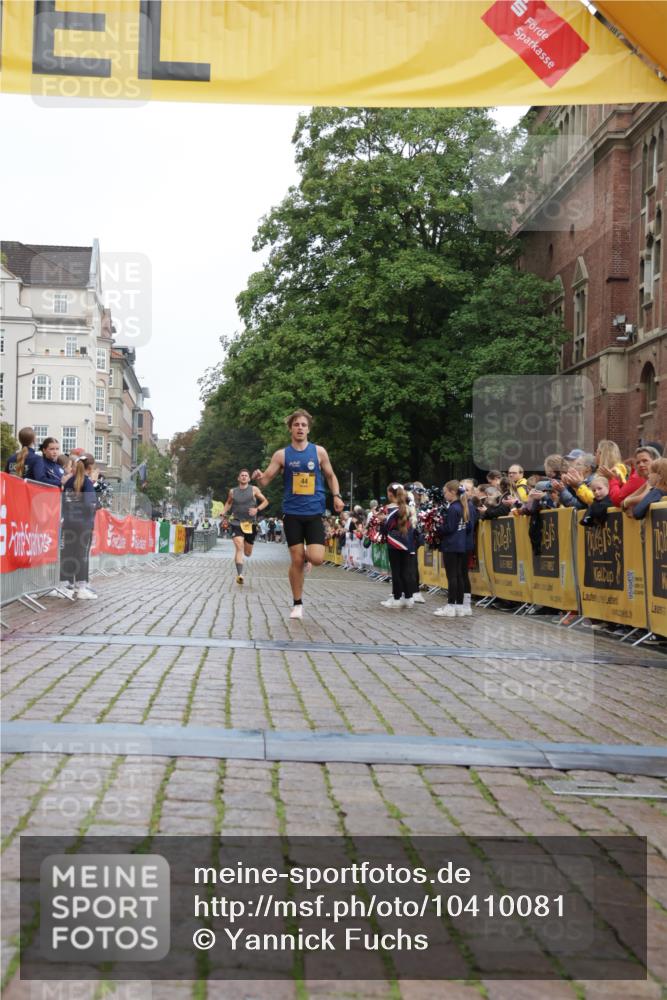 13.09.2026 - Kiel Lauf Yannick Fuchs http://msf.ph/oto/10410081 13.09.2026 09:32:33 Ziel 41, 44, 7958, 11683, 3728 meine-sportfotos.de