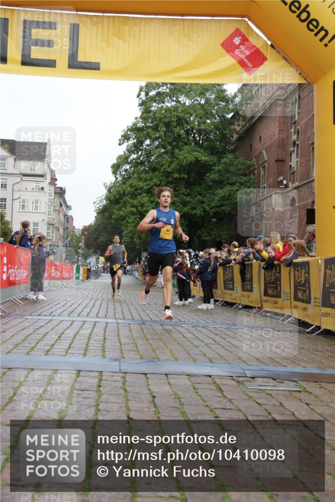13.09.2026 - Kiel Lauf Yannick Fuchs http://msf.ph/oto/10410098 13.09.2026 09:32:34 Ziel 41, 44, 7958, 11683, 3728 meine-sportfotos.de