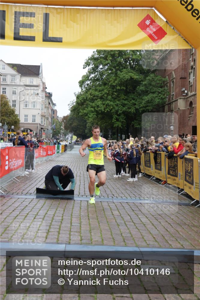 13.09.2026 - Kiel Lauf Yannick Fuchs http://msf.ph/oto/10410146 13.09.2026 09:32:49 Ziel 3728, 41, 44, 7958, 11683, 2162, 11516, 11683 meine-sportfotos.de