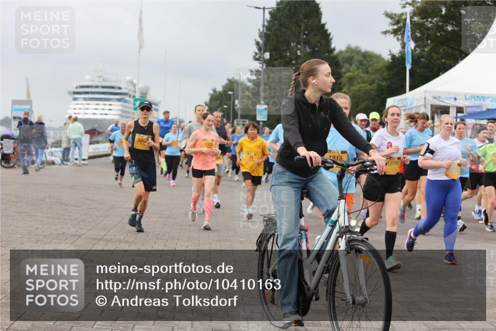 13.09.2026 - Kiel Lauf Andreas Tolksdorf http://msf.ph/oto/10410163 13.09.2026 10:01:24 Kiellinie 62, 1008, 1815, 11196 meine-sportfotos.de