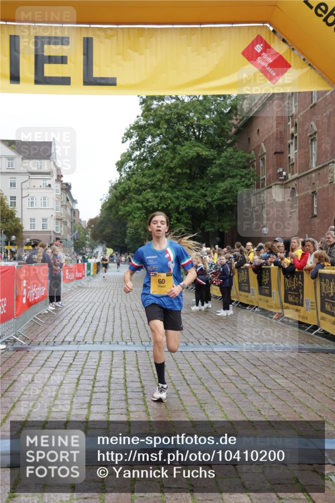 13.09.2026 - Kiel Lauf Yannick Fuchs http://msf.ph/oto/10410200 13.09.2026 09:33:14 Ziel 60, 6682, 2162, 3728, 11516, 7305, 8092, 10404, 7958 meine-sportfotos.de