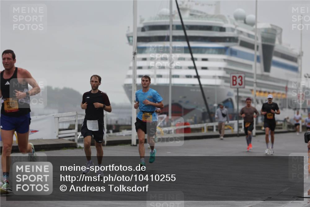 13.09.2026 - Kiel Lauf Andreas Tolksdorf http://msf.ph/oto/10410255 13.09.2026 11:43:06 Kiellinie 8371, 3884, 3, 2 meine-sportfotos.de