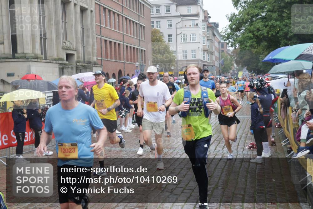 13.09.2026 - Kiel Lauf Yannick Fuchs http://msf.ph/oto/10410269 13.09.2026 10:41:04 Ziel 35, 973, 1342, 1781, 2561, 2818, 2825, 2892, 2898, 3464, 3535, 3952, 4624, 4662, 4691, 4797, 5043, 5319, 5388, 5509, 6340, 6565, 7405, 7615, 8246, 8955, 9349, 9527, 9539, 10680, 10794, 11526, 11632, 11833, 11885, 12131, 12474, 12494, 12625, 35, 337, 393, 837, 1037, 1123, 1125, 1427, 1603, 1793, 1971, 1985, 2052, 2096, 2499, 2942, 3257, 3339, 3415, 3524, 3535, 3841, 4131, 4431, 4712, 5018, 5043, 5086, 5473, 5846, 6301, 6397, 6504, 6632, 6635, 6709, 6793, 7499, 7537, 7655 meine-sportfotos.de