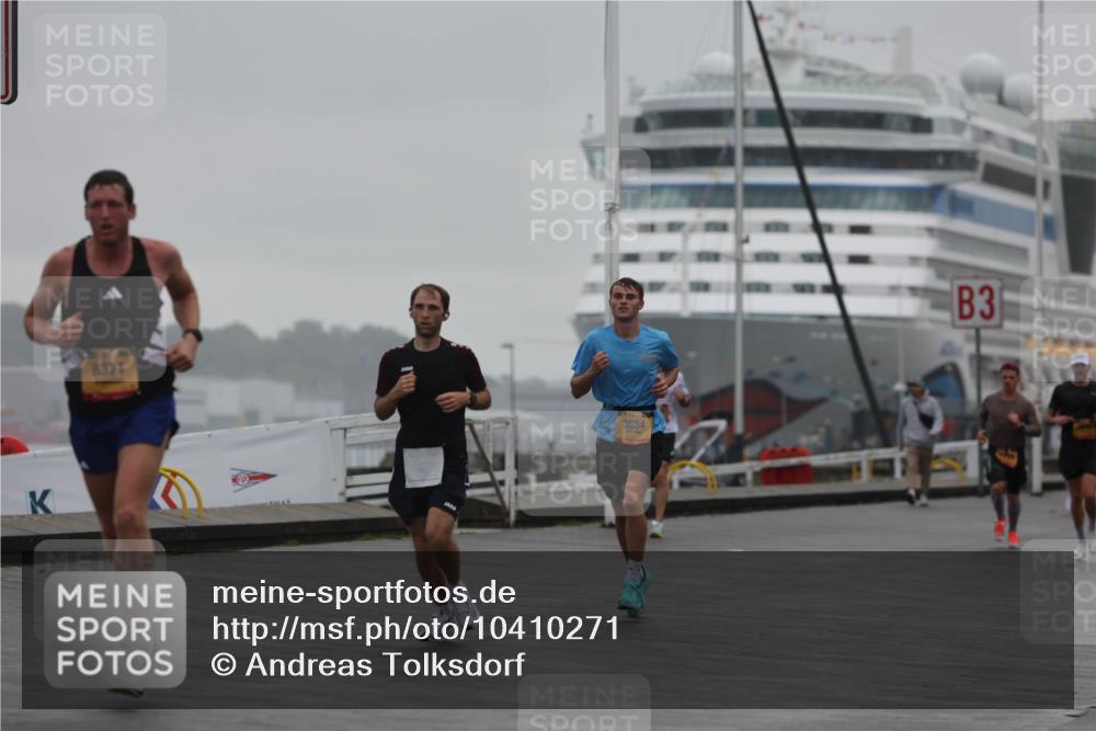 13.09.2026 - Kiel Lauf Andreas Tolksdorf http://msf.ph/oto/10410271 13.09.2026 11:43:06 Kiellinie 8371, 3884, 3 meine-sportfotos.de