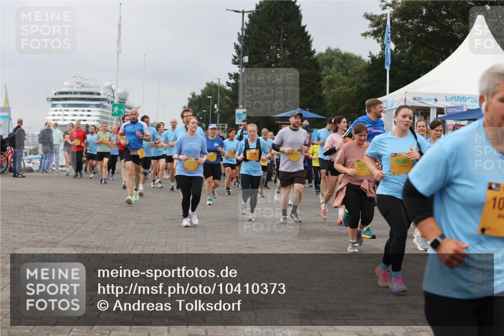 13.09.2026 - Kiel Lauf Andreas Tolksdorf http://msf.ph/oto/10410373 13.09.2026 10:01:31 Kiellinie 8238, 1910, 562, 9690, 10 meine-sportfotos.de