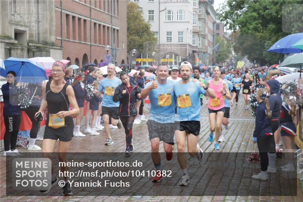 13.09.2026 - Kiel Lauf Yannick Fuchs http://msf.ph/oto/10410382 13.09.2026 10:41:11 Ziel 973, 1781, 1785, 2825, 2892, 3363, 3952, 4286, 4527, 4624, 4662, 4691, 4797, 5916, 6340, 6461, 6565, 6654, 7405, 7615, 8155, 9349, 9398, 9527, 9539, 10680, 10794, 11228, 11526, 11632, 11833, 12035, 12494, 35, 337, 393, 837, 1037, 1342, 1427, 1603, 1971, 2052, 2096, 2499, 2561, 2818, 2898, 3257, 3415, 3464, 3524, 3535, 3841, 4131, 4431, 4712, 5043, 5086, 5319, 5388, 5509, 6301, 6397, 6504, 6709, 6793, 7499, 7537, 7655, 8246, 8955, 827, 849, 1985, 3339, 5086, 6632 meine-sportfotos.de