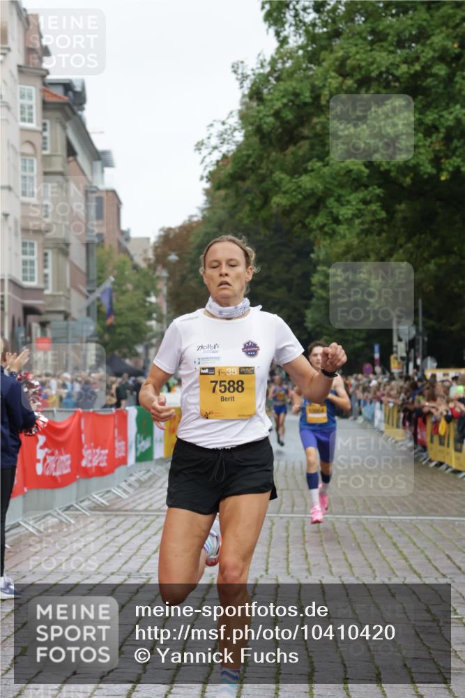 13.09.2026 - Kiel Lauf Yannick Fuchs http://msf.ph/oto/10410420 13.09.2026 09:33:55 Ziel 6681, 7588, 10069, 10864, 1246, 7305, 8092, 10404, 12831, 5040, 11791, 6682 meine-sportfotos.de