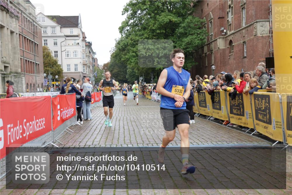 13.09.2026 - Kiel Lauf Yannick Fuchs http://msf.ph/oto/10410514 13.09.2026 09:34:23 Ziel 3679, 5332, 5815, 7743, 5040, 7588, 10069, 10864, 11791, 12278, 1246, 6681, 10069 meine-sportfotos.de