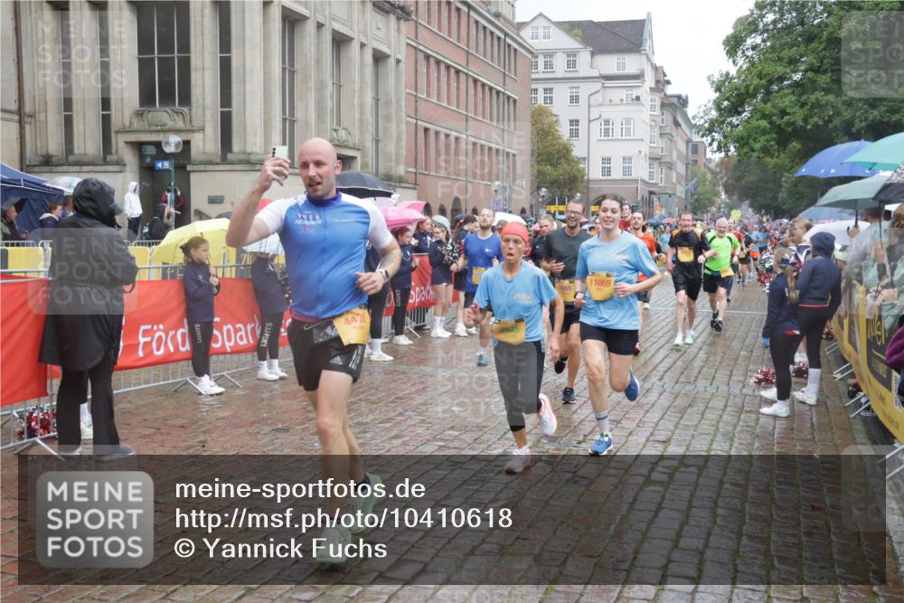 13.09.2026 - Kiel Lauf Yannick Fuchs http://msf.ph/oto/10410618 13.09.2026 10:41:24 Ziel 67, 827, 849, 1494, 1704, 1785, 1933, 2388, 2531, 2647, 3363, 3960, 4062, 4436, 4732, 4976, 5335, 5726, 5753, 5839, 6993, 8155, 9398, 9455, 9947, 10066, 10307, 10739, 10867, 10883, 11228, 11333, 11813, 12034, 12039, 35, 973, 1342, 1427, 1781, 1971, 2499, 2561, 2818, 2825, 2892, 2898, 3257, 3464, 3535, 3952, 4131, 4286, 4431, 4527, 4624, 4662, 4691, 4712, 4797, 5043, 5319, 5388, 5509, 5916, 6340, 6461, 6504, 6565, 6654, 7405, 7615, 7655, 8246, 8955, 9349 meine-sportfotos.de