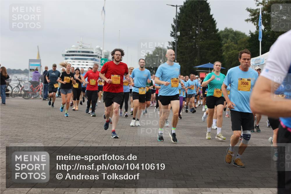 13.09.2026 - Kiel Lauf Andreas Tolksdorf http://msf.ph/oto/10410619 13.09.2026 10:01:35 Kiellinie 38, 25, 3508, 11098, 11910, 3979, 2035 meine-sportfotos.de