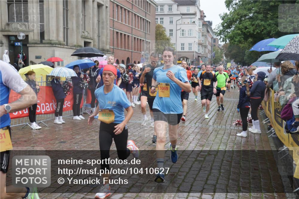 13.09.2026 - Kiel Lauf Yannick Fuchs http://msf.ph/oto/10410627 13.09.2026 10:41:24 Ziel 67, 827, 849, 1494, 1704, 1785, 1933, 2388, 2531, 2647, 3363, 3960, 4062, 4436, 4732, 4976, 5335, 5726, 5753, 5839, 6993, 8155, 9398, 9455, 9947, 10066, 10307, 10739, 10867, 10883, 11228, 11333, 11813, 12034, 12039, 35, 973, 1342, 1427, 1781, 1971, 2499, 2561, 2818, 2825, 2892, 2898, 3257, 3464, 3535, 3952, 4131, 4286, 4431, 4527, 4624, 4662, 4691, 4712, 4797, 5043, 5319, 5388, 5509, 5916, 6340, 6461, 6504, 6565, 6654, 7405, 7615, 7655, 8246, 8955, 9349 meine-sportfotos.de