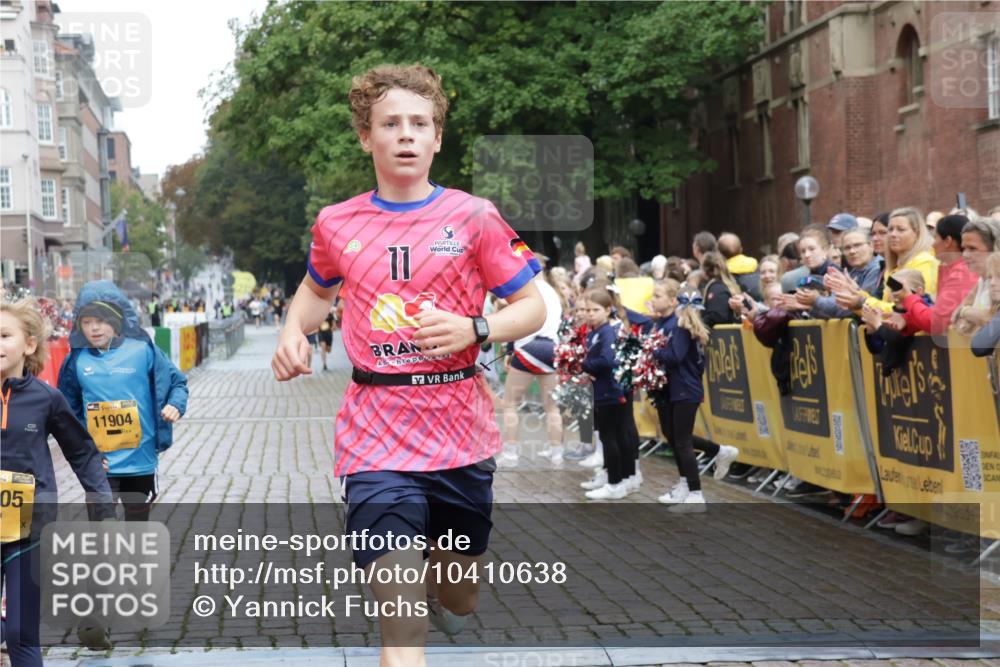 13.09.2026 - Kiel Lauf Yannick Fuchs http://msf.ph/oto/10410638 13.09.2026 09:34:54 Ziel 3168, 10461, 3679, 5332, 5815, 7743, 12278, 2761, 3766, 4361, 7414, 9380, 11719, 11904, 12484, 5332 meine-sportfotos.de
