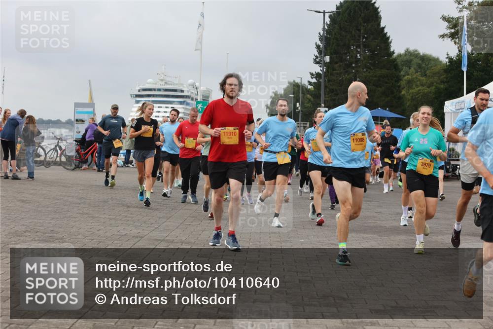 13.09.2026 - Kiel Lauf Andreas Tolksdorf http://msf.ph/oto/10410640 13.09.2026 10:01:36 Kiellinie 25, 11910, 11098, 3979 meine-sportfotos.de