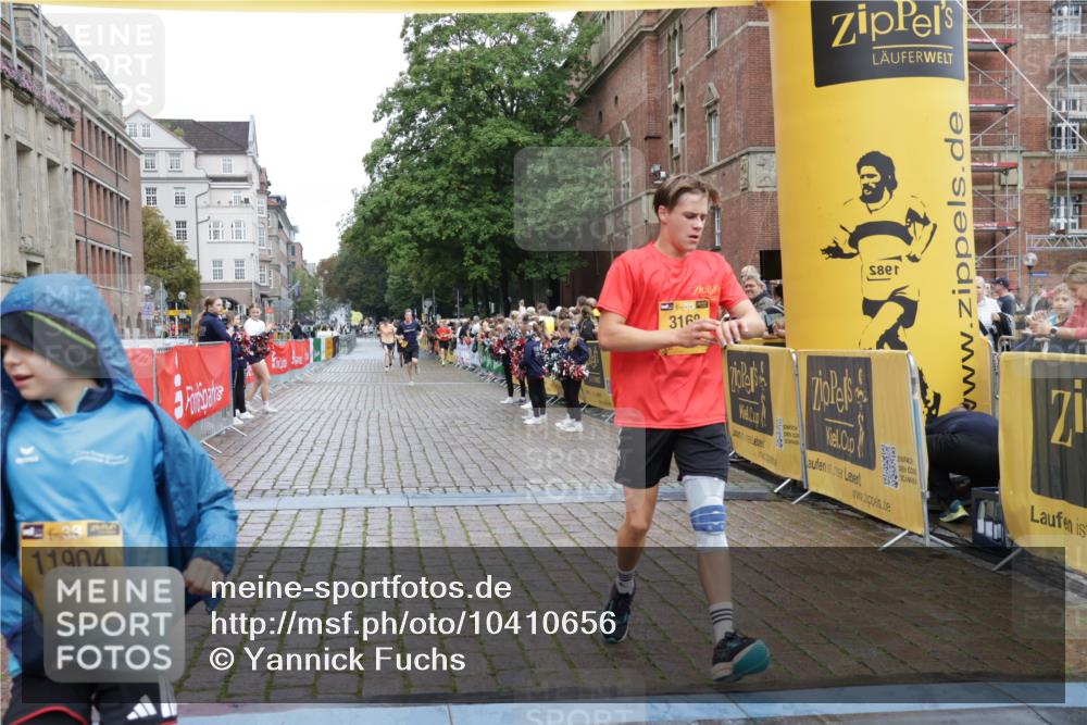 13.09.2026 - Kiel Lauf Yannick Fuchs http://msf.ph/oto/10410656 13.09.2026 09:34:57 Ziel 3168, 4361, 10461, 11719, 3679, 5815, 7743, 12278, 2761, 3766, 7414, 9380, 11904, 12484, 12832, 5332, 7743 meine-sportfotos.de