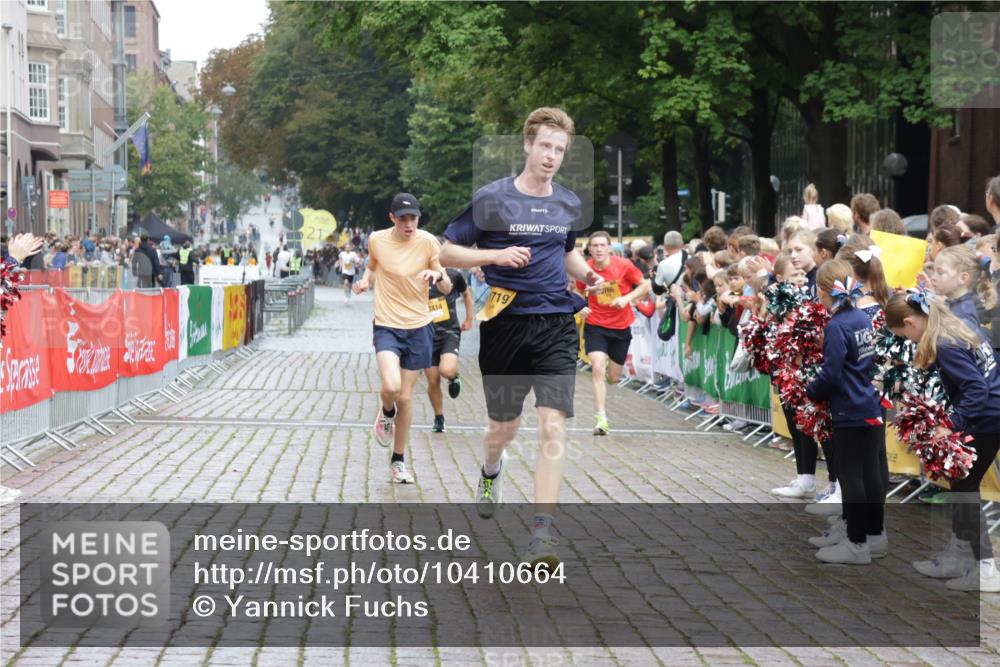 13.09.2026 - Kiel Lauf Yannick Fuchs http://msf.ph/oto/10410664 13.09.2026 09:35:01 Ziel 3168, 3766, 4361, 7414, 10461, 11719, 3679, 5815, 10461, 12278, 2761, 4638, 9380, 11904, 12484, 12832, 3679, 5332, 5815, 7743 meine-sportfotos.de