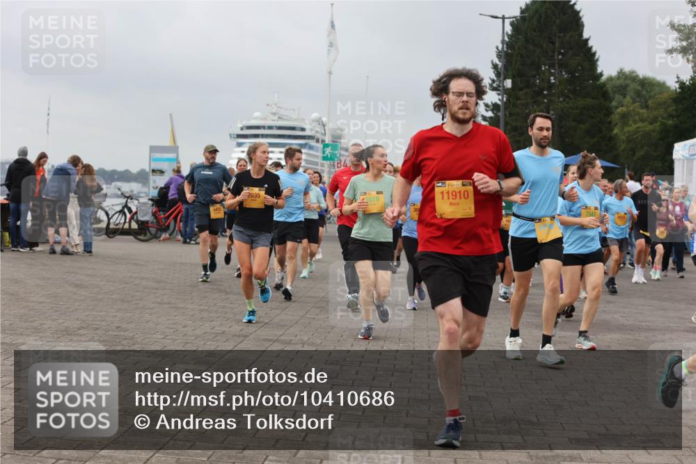 13.09.2026 - Kiel Lauf Andreas Tolksdorf http://msf.ph/oto/10410686 13.09.2026 10:01:37 Kiellinie 2035, 4, 1619, 1, 38, 4, 11910 meine-sportfotos.de