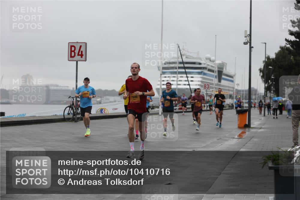 13.09.2026 - Kiel Lauf Andreas Tolksdorf http://msf.ph/oto/10410716 13.09.2026 11:43:40 Kiellinie 4, 7946, 2572, 3 meine-sportfotos.de