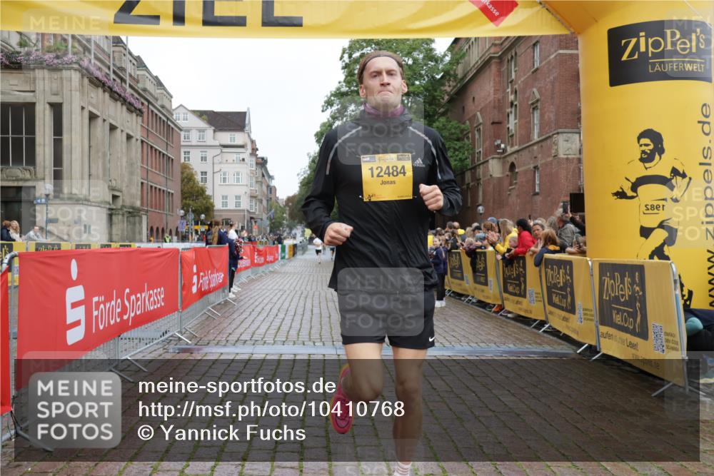 13.09.2026 - Kiel Lauf Yannick Fuchs http://msf.ph/oto/10410768 13.09.2026 09:35:13 Ziel 2761, 3766, 7414, 9380, 11904, 12484, 12832, 3168, 4361, 10461, 11719, 12278, 4589, 4638, 12278 meine-sportfotos.de