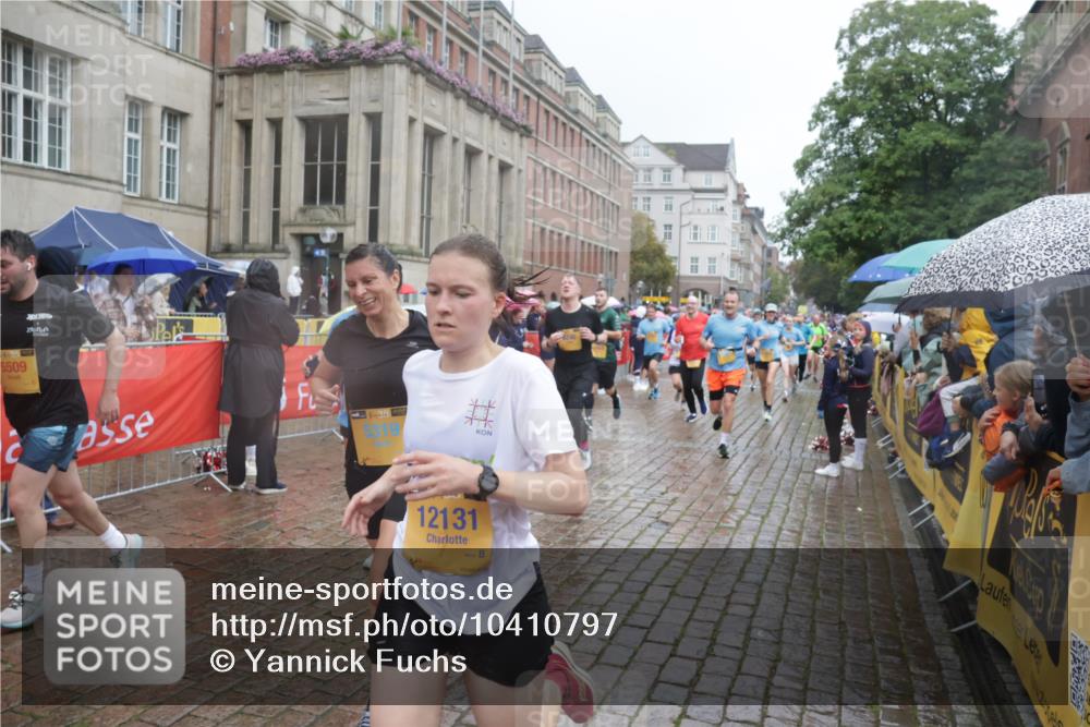 13.09.2026 - Kiel Lauf Yannick Fuchs http://msf.ph/oto/10410797 13.09.2026 10:41:32 Ziel 67, 214, 604, 827, 849, 1183, 1241, 1494, 1772, 1933, 2531, 2532, 2647, 3329, 3330, 3960, 4062, 4976, 5058, 5335, 5726, 6993, 9369, 9455, 9567, 10307, 10575, 10579, 10867, 11333, 11586, 11610, 11813, 12034, 12039, 973, 1704, 1781, 1785, 2388, 2825, 2892, 2898, 3363, 3464, 3952, 4286, 4436, 4527, 4624, 4662, 4691, 4732, 4797, 5319, 5509, 5753, 5839, 5916, 6340, 6461, 6565, 6654, 7405, 7615, 8155, 8246, 9349, 9398, 9947, 10066, 10307 meine-sportfotos.de