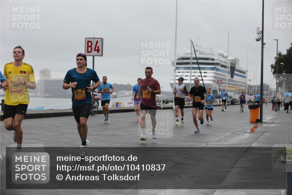 13.09.2026 - Kiel Lauf Andreas Tolksdorf http://msf.ph/oto/10410837 13.09.2026 11:43:43 Kiellinie 3600, 4, 2572, 12604, 3 meine-sportfotos.de