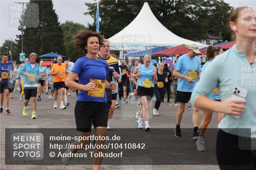 13.09.2026 - Kiel Lauf Andreas Tolksdorf http://msf.ph/oto/10410842 13.09.2026 10:01:44 Kiellinie 1541, 8622, 2245, 38, 745, 12499, 8073, 5680 meine-sportfotos.de