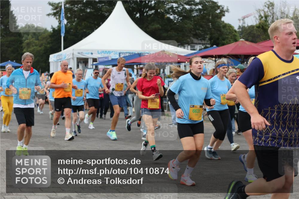 13.09.2026 - Kiel Lauf Andreas Tolksdorf http://msf.ph/oto/10410874 13.09.2026 10:01:46 Kiellinie 6295, 1, 8622, 8345, 3886, 6631 meine-sportfotos.de