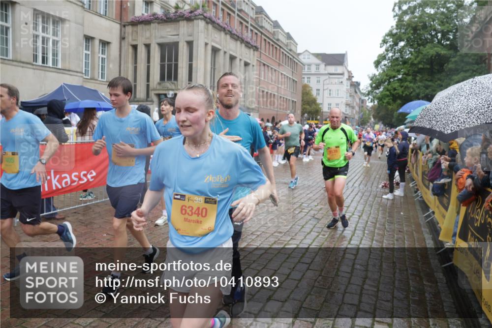13.09.2026 - Kiel Lauf Yannick Fuchs http://msf.ph/oto/10410893 13.09.2026 10:41:37 Ziel 214, 604, 811, 827, 1183, 1241, 1445, 1772, 2387, 2531, 2532, 3249, 3329, 3330, 4959, 4976, 5058, 5108, 9369, 9395, 9455, 9567, 10273, 10575, 10579, 10960, 11336, 11461, 11484, 11586, 11610, 11813, 11858, 12039, 12419, 67, 849, 973, 1494, 1704, 1781, 1785, 1933, 2388, 2531, 2647, 2825, 2892, 3363, 3952, 3960, 4062, 4286, 4436, 4527, 4624, 4662, 4691, 4732, 4797, 5335, 5726, 5753, 5839, 5916, 6340, 6461, 6565, 6654, 6993, 7405, 7615, 8155, 9349, 9398, 9947, 10066, 10307 meine-sportfotos.de