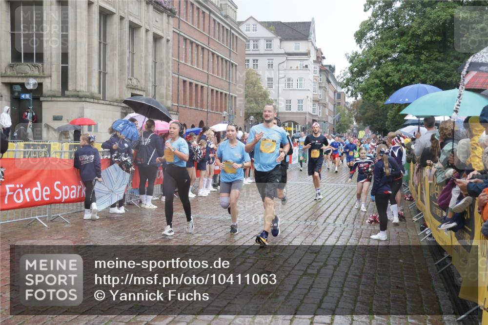13.09.2026 - Kiel Lauf Yannick Fuchs http://msf.ph/oto/10411063 13.09.2026 10:42:03 Ziel 150, 580, 1416, 1755, 2013, 2375, 2535, 2665, 2667, 2819, 3188, 3212, 3372, 3985, 4399, 4475, 4513, 4559, 4604, 5265, 5322, 5669, 5749, 6175, 6236, 6587, 6656, 6917, 7051, 7923, 8547, 8549, 8981, 9147, 9391, 9595, 9912, 9920, 10452, 10589, 10725, 10790, 10877, 11021, 11916, 12639, 214, 604, 698, 811, 827, 1183, 1206, 1241, 1330, 1445, 1507, 1772, 2013, 2387, 2532, 2547, 2927, 3249, 3329, 3330, 3351, 4559, 4895, 4959, 4976, 5058, 5108, 5158, 6165, 6564, 6960, 239, 2224, 2314 meine-sportfotos.de