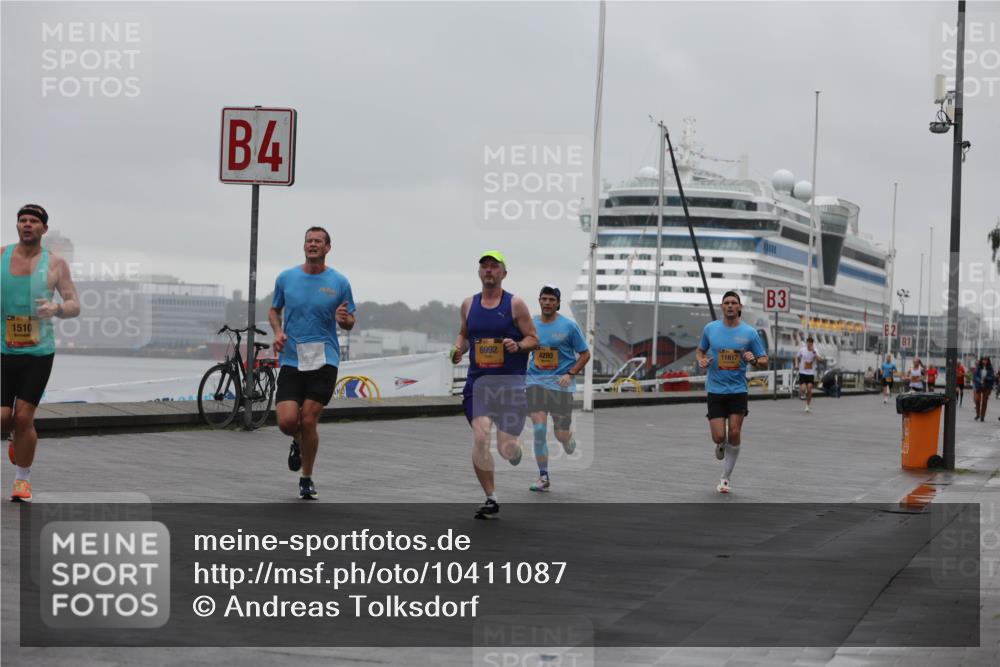 13.09.2026 - Kiel Lauf Andreas Tolksdorf http://msf.ph/oto/10411087 13.09.2026 11:43:54 Kiellinie 1510, 4, 6992, 4280, 11817, 3 meine-sportfotos.de