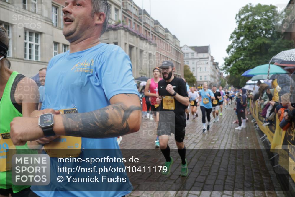 13.09.2026 - Kiel Lauf Yannick Fuchs http://msf.ph/oto/10411179 13.09.2026 10:42:11 Ziel 150, 294, 1328, 1755, 2665, 2819, 2972, 3212, 3254, 3985, 4399, 4475, 4513, 4604, 4919, 5155, 5669, 5749, 6175, 6236, 6587, 6677, 6678, 7051, 7475, 8034, 9391, 9420, 9595, 9635, 9712, 9920, 10452, 10725, 10877, 11175, 214, 580, 604, 698, 811, 1206, 1330, 1416, 1445, 1507, 1755, 1772, 2013, 2375, 2387, 2532, 2535, 2547, 2667, 2927, 3188, 3249, 3329, 3330, 3351, 3372, 3985, 4559, 4895, 4959, 5108, 5158, 5265, 5322, 5749, 6165, 6564, 6656, 6917, 6960, 239, 757, 1638, 2224, 2314 meine-sportfotos.de