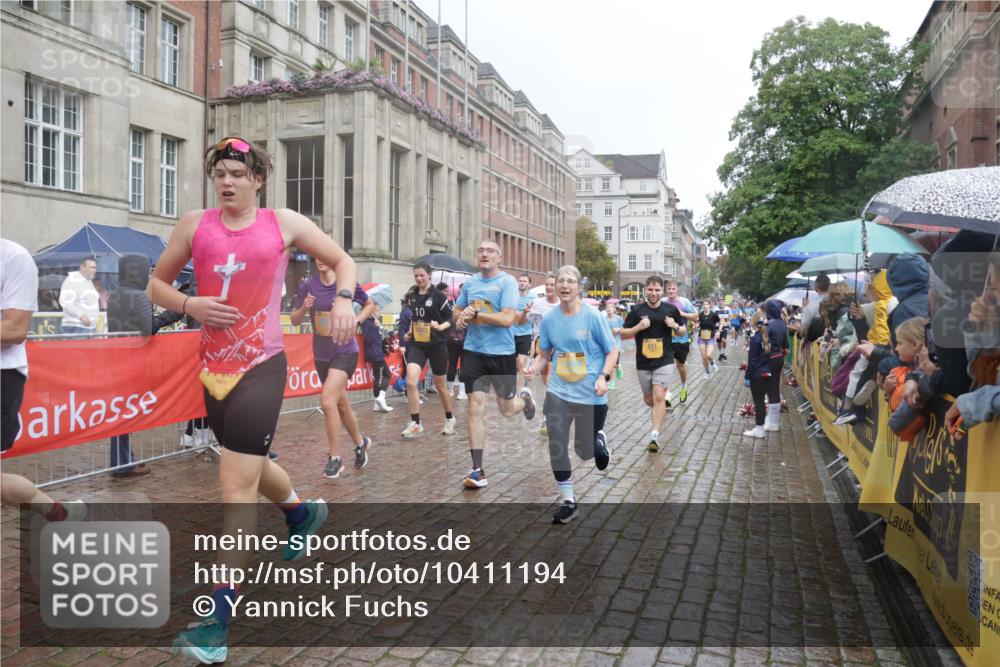 13.09.2026 - Kiel Lauf Yannick Fuchs http://msf.ph/oto/10411194 13.09.2026 10:42:12 Ziel 150, 239, 294, 1328, 2665, 2819, 2972, 3212, 3254, 3367, 4399, 4475, 4513, 4604, 4919, 5155, 5669, 5802, 6175, 6236, 6587, 6677, 6678, 7051, 7475, 8034, 9391, 9420, 9595, 9635, 9712, 9920, 10452, 10465, 10877, 11175, 214, 580, 698, 811, 1206, 1330, 1416, 1445, 1507, 1755, 1772, 2013, 2375, 2387, 2535, 2547, 2667, 2927, 3188, 3212, 3249, 3330, 3351, 3372, 3985, 4559, 4895, 4959, 5108, 5158, 5265, 5322, 5749, 6165, 6564, 6656, 6917, 6960, 757, 1638, 2224, 2314, 3821, 4451, 811 meine-sportfotos.de