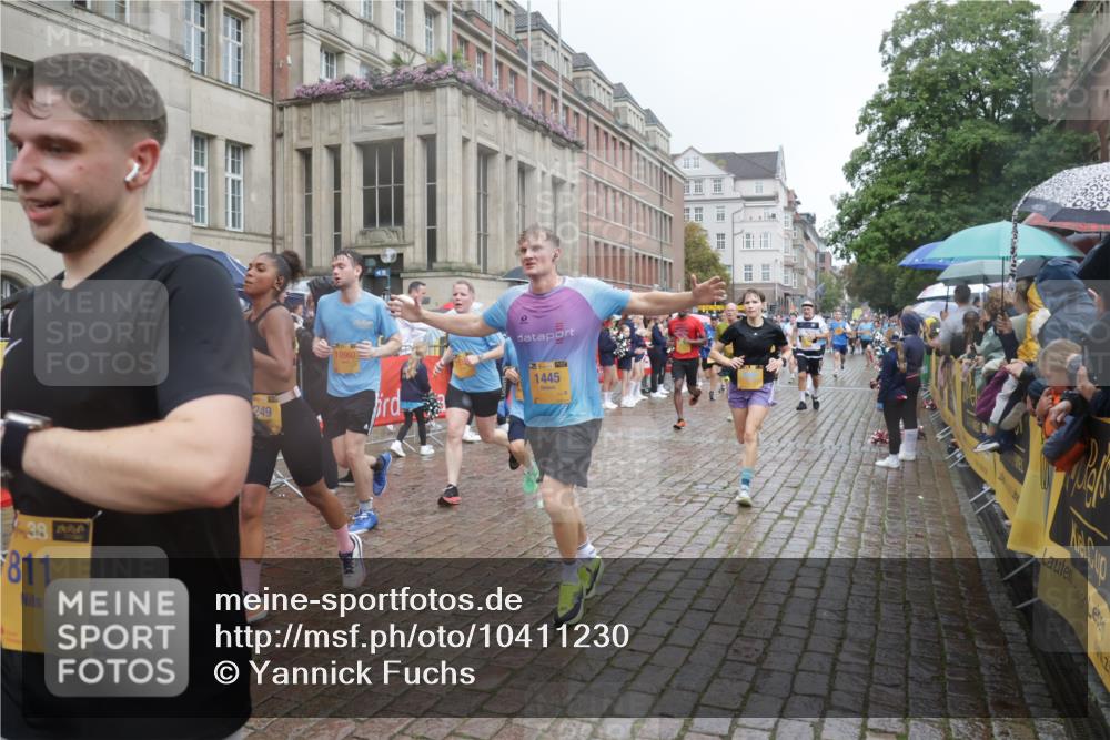 13.09.2026 - Kiel Lauf Yannick Fuchs http://msf.ph/oto/10411230 13.09.2026 10:42:15 Ziel 150, 239, 294, 1245, 1328, 2665, 2820, 2972, 3254, 3367, 4399, 4475, 4513, 4604, 4919, 5155, 5669, 5802, 6020, 6175, 6587, 6677, 6678, 7475, 8034, 9420, 9635, 9712, 10452, 10465, 11175, 580, 698, 811, 1206, 1330, 1416, 1445, 1507, 1755, 2013, 2375, 2387, 2535, 2547, 2667, 2819, 2927, 3188, 3212, 3249, 3351, 3372, 3985, 4559, 4604, 4895, 5158, 5265, 5322, 5749, 6165, 6175, 6236, 6564, 6656, 6917, 6960, 757, 1638, 2224, 2314, 2507, 3821, 4451, 811, 10960 meine-sportfotos.de