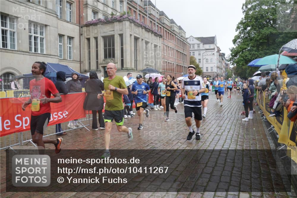 13.09.2026 - Kiel Lauf Yannick Fuchs http://msf.ph/oto/10411267 13.09.2026 10:42:17 Ziel 239, 294, 1245, 1328, 2224, 2314, 2665, 2820, 2972, 3254, 3367, 4475, 4513, 4919, 5155, 5802, 6020, 6587, 6677, 6678, 7299, 7475, 8034, 9152, 9420, 9548, 9635, 9712, 10465, 10625, 11175, 150, 580, 698, 1206, 1330, 1416, 1507, 1755, 2013, 2375, 2535, 2547, 2665, 2667, 2819, 2927, 3188, 3212, 3351, 3372, 3985, 4399, 4475, 4513, 4559, 4604, 4895, 5158, 5265, 5322, 5669, 5749, 6165, 6175, 6236, 6564, 6587, 6656, 6917, 6960, 757, 1638, 2507, 3821, 4451, 811, 3351, 10960 meine-sportfotos.de