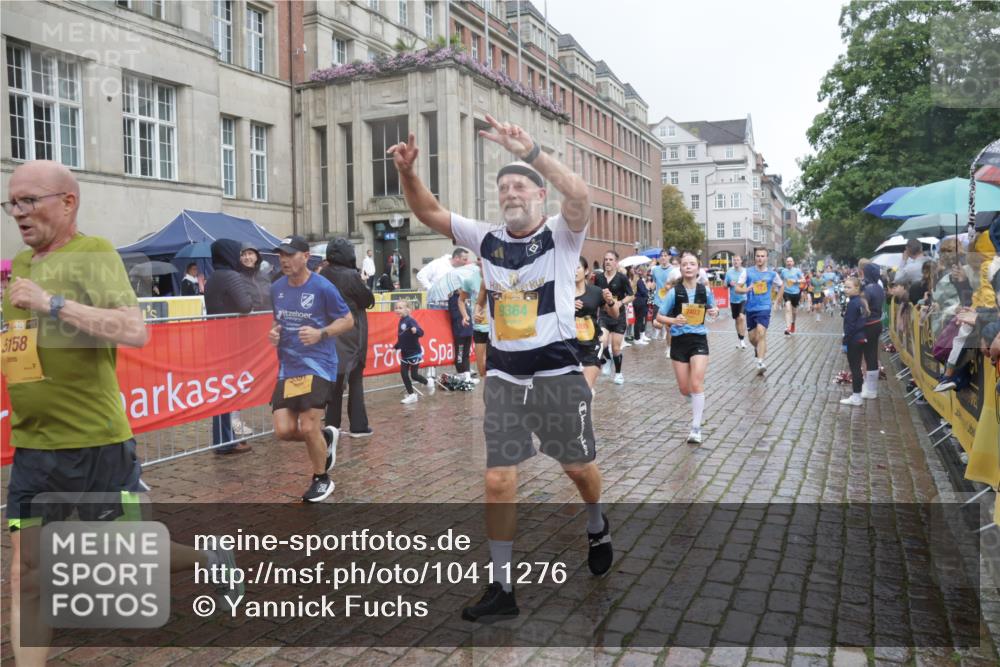 13.09.2026 - Kiel Lauf Yannick Fuchs http://msf.ph/oto/10411276 13.09.2026 10:42:18 Ziel 239, 294, 1245, 1328, 2224, 2314, 2820, 2972, 3254, 3367, 4919, 5155, 5802, 6020, 6677, 6678, 7299, 7475, 8034, 9135, 9152, 9420, 9548, 9635, 9712, 10465, 10625, 11148, 11175, 150, 580, 698, 1206, 1330, 1416, 1507, 1755, 2013, 2375, 2535, 2547, 2665, 2667, 2819, 2927, 3188, 3212, 3351, 3372, 3985, 4399, 4475, 4513, 4559, 4604, 4895, 5158, 5265, 5322, 5669, 5749, 6165, 6175, 6236, 6564, 6587, 6656, 6917, 6960, 757, 1638, 2507, 3821, 4451, 811, 3351, 10960 meine-sportfotos.de