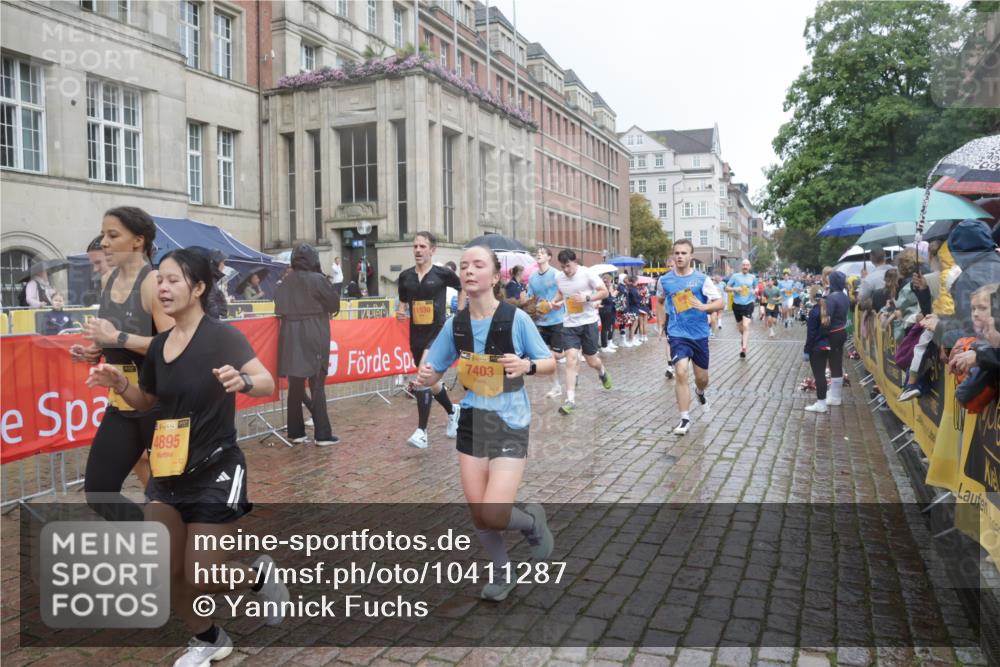 13.09.2026 - Kiel Lauf Yannick Fuchs http://msf.ph/oto/10411287 13.09.2026 10:42:19 Ziel 239, 294, 1245, 1328, 2224, 2314, 2820, 2972, 3254, 3367, 4919, 5155, 5802, 6020, 6677, 6678, 7299, 7475, 7586, 8034, 8304, 9135, 9152, 9420, 9548, 9635, 9712, 10465, 10625, 11148, 11175, 150, 580, 698, 1206, 1330, 1416, 1507, 1755, 2013, 2375, 2535, 2547, 2665, 2667, 2819, 2927, 3188, 3212, 3351, 3372, 3985, 4399, 4475, 4513, 4559, 4604, 4895, 5155, 5158, 5265, 5322, 5669, 5749, 6165, 6175, 6236, 6564, 6587, 6656, 6917, 6960, 757, 1638, 2507, 3821, 4451, 811, 3351, 10960 meine-sportfotos.de