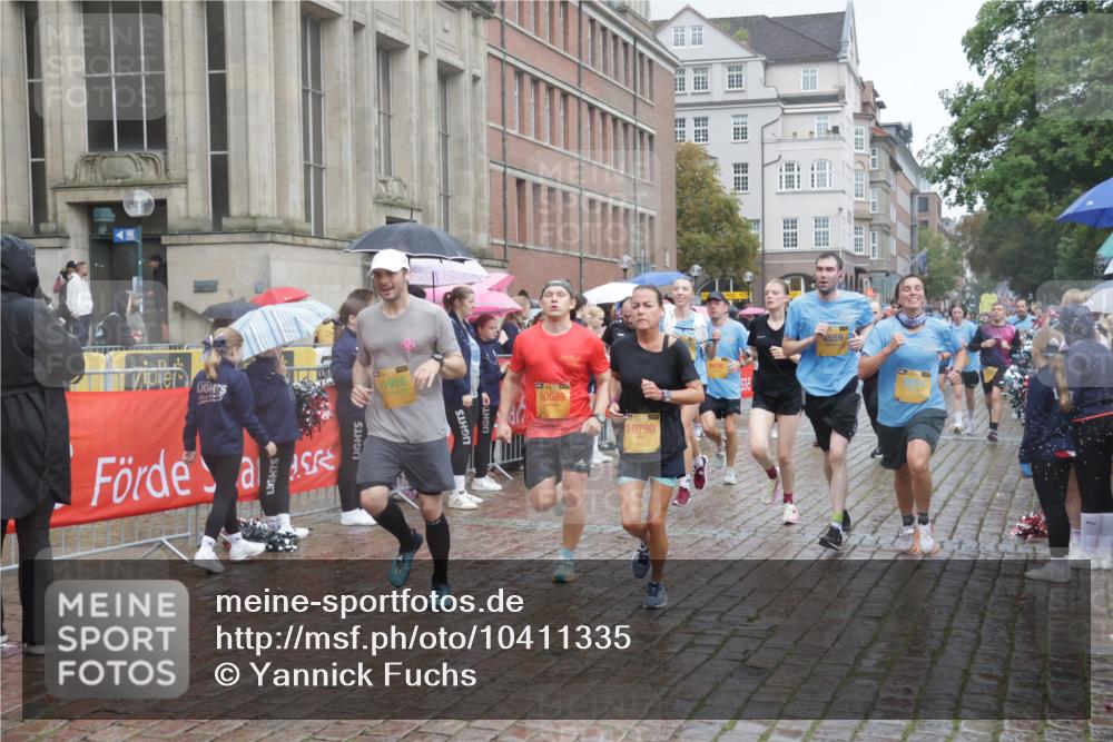 13.09.2026 - Kiel Lauf Yannick Fuchs http://msf.ph/oto/10411335 13.09.2026 10:42:25 Ziel 239, 757, 1245, 1328, 1638, 2224, 2314, 2745, 2820, 3254, 3367, 4034, 4320, 4352, 4919, 5636, 5802, 5877, 6020, 6088, 7187, 7299, 7586, 8304, 8318, 9135, 9152, 9548, 9635, 9712, 10465, 10625, 10724, 11148, 12619, 150, 294, 580, 1206, 1416, 1755, 2013, 2375, 2535, 2547, 2665, 2667, 2819, 2972, 3188, 3212, 3254, 3372, 3985, 4399, 4475, 4513, 4559, 4604, 4919, 5155, 5265, 5322, 5669, 5749, 6175, 6236, 6587, 6656, 6677, 6678, 6917, 2507, 3821, 4451, 3351 meine-sportfotos.de