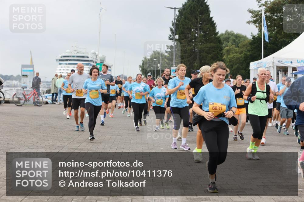 13.09.2026 - Kiel Lauf Andreas Tolksdorf http://msf.ph/oto/10411376 13.09.2026 10:02:02 Kiellinie 6760, 12204, 3903, 1027, 6831 meine-sportfotos.de