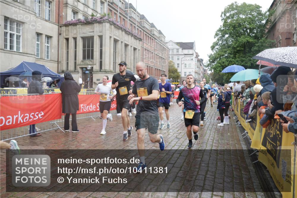13.09.2026 - Kiel Lauf Yannick Fuchs http://msf.ph/oto/10411381 13.09.2026 10:42:30 Ziel 757, 1245, 1638, 2224, 2314, 2507, 2745, 3821, 4034, 4320, 4352, 4451, 5476, 5636, 5877, 6088, 6615, 7187, 7299, 7586, 8304, 8318, 8418, 8758, 8847, 9135, 9152, 9548, 10112, 10272, 10328, 10558, 10625, 10724, 11148, 11770, 12619, 150, 239, 294, 580, 1245, 1328, 1416, 1755, 2375, 2665, 2667, 2819, 2820, 2972, 3188, 3212, 3254, 3367, 3372, 3985, 4399, 4475, 4513, 4604, 4919, 5155, 5265, 5322, 5669, 5749, 5802, 6020, 6175, 6236, 6587, 6656, 6677, 6678, 3188, 5265 meine-sportfotos.de