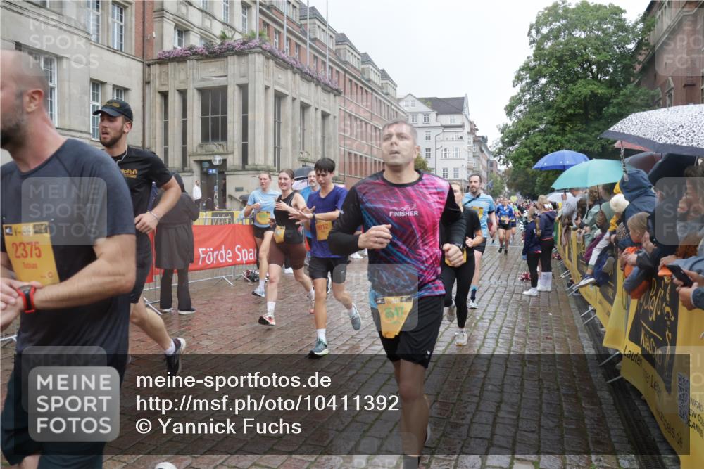 13.09.2026 - Kiel Lauf Yannick Fuchs http://msf.ph/oto/10411392 13.09.2026 10:42:30 Ziel 757, 1245, 1638, 2224, 2314, 2507, 2745, 3821, 4034, 4320, 4352, 4451, 5476, 5636, 5877, 6088, 6615, 7187, 7299, 7586, 8304, 8318, 8418, 8758, 8847, 9135, 9152, 9548, 10112, 10272, 10328, 10558, 10625, 10724, 11148, 11770, 12619, 150, 239, 294, 580, 1245, 1328, 1416, 1755, 2375, 2665, 2667, 2819, 2820, 2972, 3188, 3212, 3254, 3367, 3372, 3985, 4399, 4475, 4513, 4604, 4919, 5155, 5265, 5322, 5669, 5749, 5802, 6020, 6175, 6236, 6587, 6656, 6677, 6678, 3188, 5265 meine-sportfotos.de