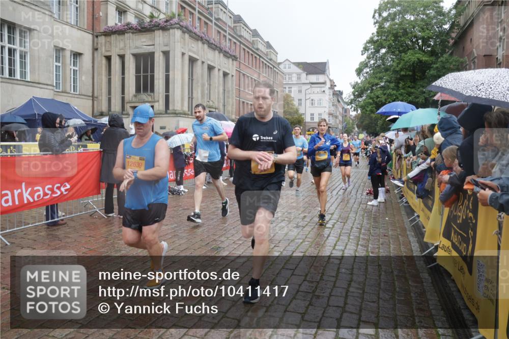 13.09.2026 - Kiel Lauf Yannick Fuchs http://msf.ph/oto/10411417 13.09.2026 10:42:33 Ziel 757, 1638, 2507, 2745, 3474, 3821, 4034, 4320, 4352, 4451, 5476, 5636, 5877, 5952, 6088, 6196, 6615, 7187, 7586, 8304, 8318, 8418, 8458, 8758, 8847, 9135, 10112, 10272, 10328, 10558, 10724, 11148, 11770, 12001, 12619, 150, 239, 294, 580, 1245, 1328, 1755, 2224, 2314, 2665, 2819, 2820, 2972, 3212, 3254, 3367, 3372, 3985, 4399, 4475, 4513, 4604, 4919, 5155, 5669, 5749, 5802, 6020, 6175, 6236, 6587, 6677, 6678, 7299, 9152, 3188, 5265 meine-sportfotos.de